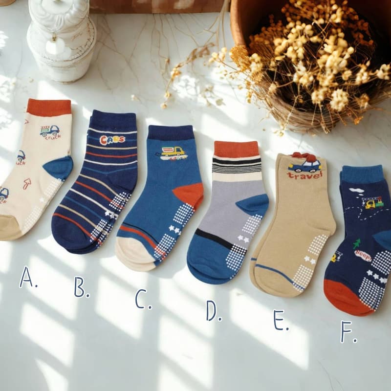 凱美棉業|純棉止滑童襪 卡通 男女童襪 甜美粉色款 暖心熊熊款 旅行車車款 快樂露營款 小小駕駛員款 動物好朋友款 17-21cm