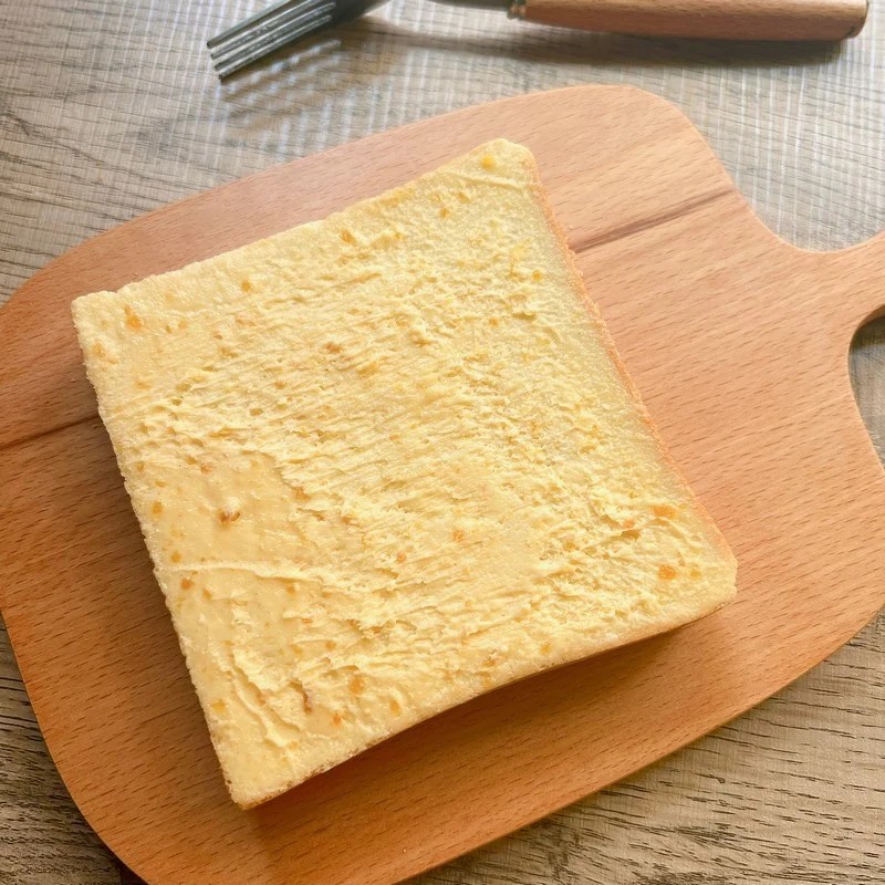 【榮冠】手工厚片披薩吐司任選 三星蔥 火腿 熱狗 培根 香蒜 鹹蛋黃 早餐 麵包