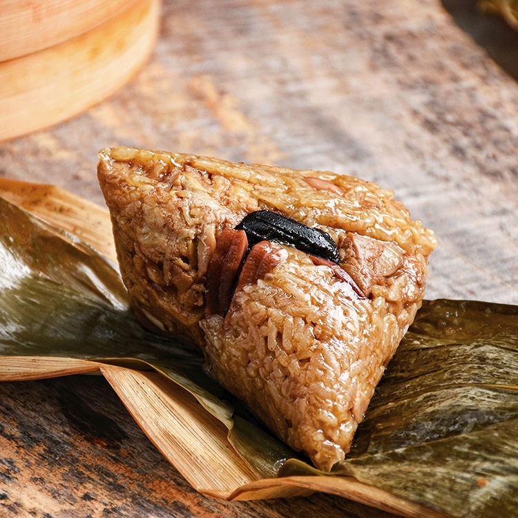 【鬍鬚張】古早味肉粽禮盒(180gX5顆/盒) 粽子 端午節禮盒 蛋黃肉粽