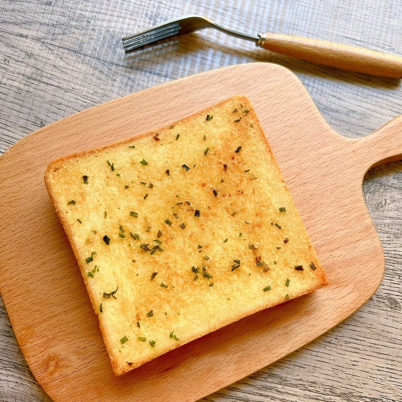 【榮冠】手工厚片披薩吐司任選 三星蔥 火腿 熱狗 培根 香蒜 鹹蛋黃 早餐 麵包