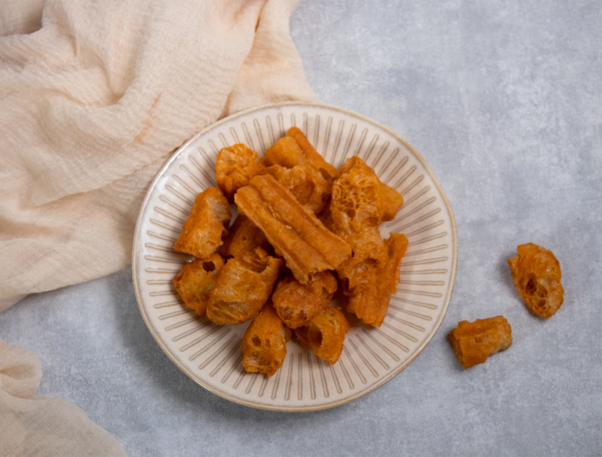 【巧食家】麻辣老油條(全素)80g 拆袋即食 火鍋料 零嘴 炸油條 火鍋配料