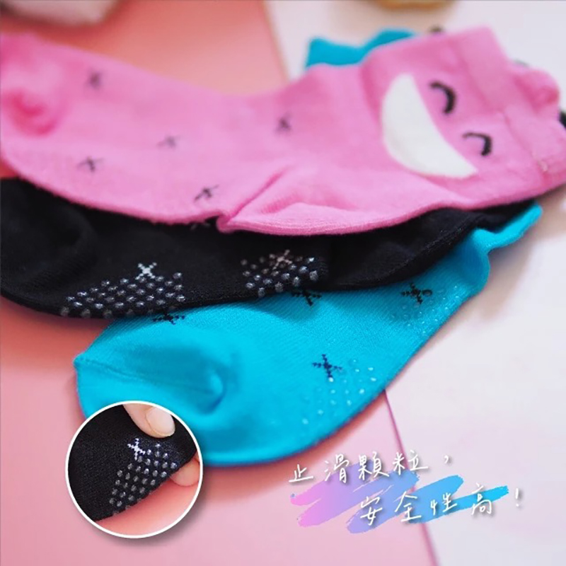 【凱美棉業】MIT台灣製 純棉止滑童襪-笑嘻嘻款 13-16cm