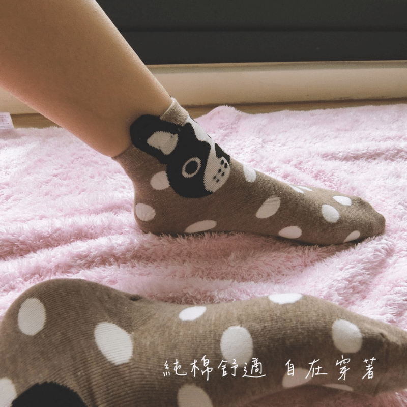 【凱美棉業】MIT台灣製精緻設計純棉直版女襪 大頭狗款 (22-26CM)