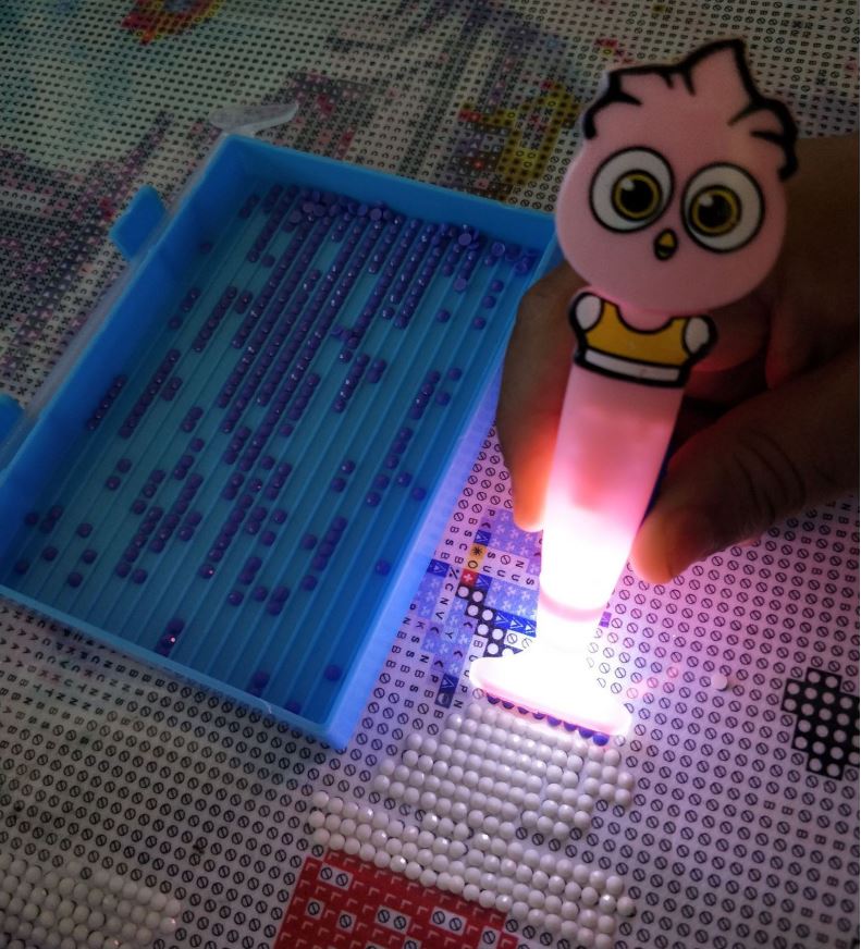 DIY炫彩5D鑽石畫A-F+發光點鑽筆