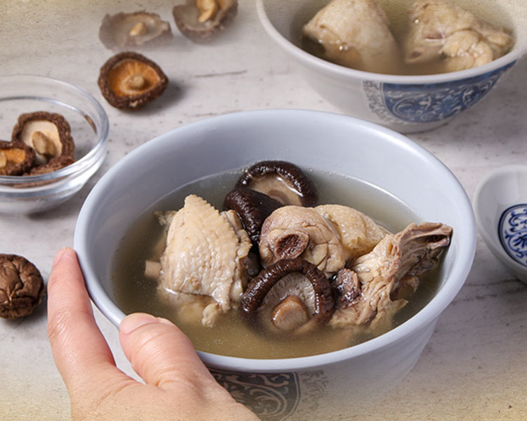【享吃美味】竹笙香菇燉雞湯500g 高湯 湯包 燉湯 年菜 即食雞湯 湯品