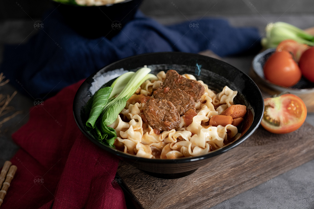 【巧食家】蔬食纖牛若麵-全素 530g (野蔬茄燒/蔬饗紅燒/甘醇藥膳)