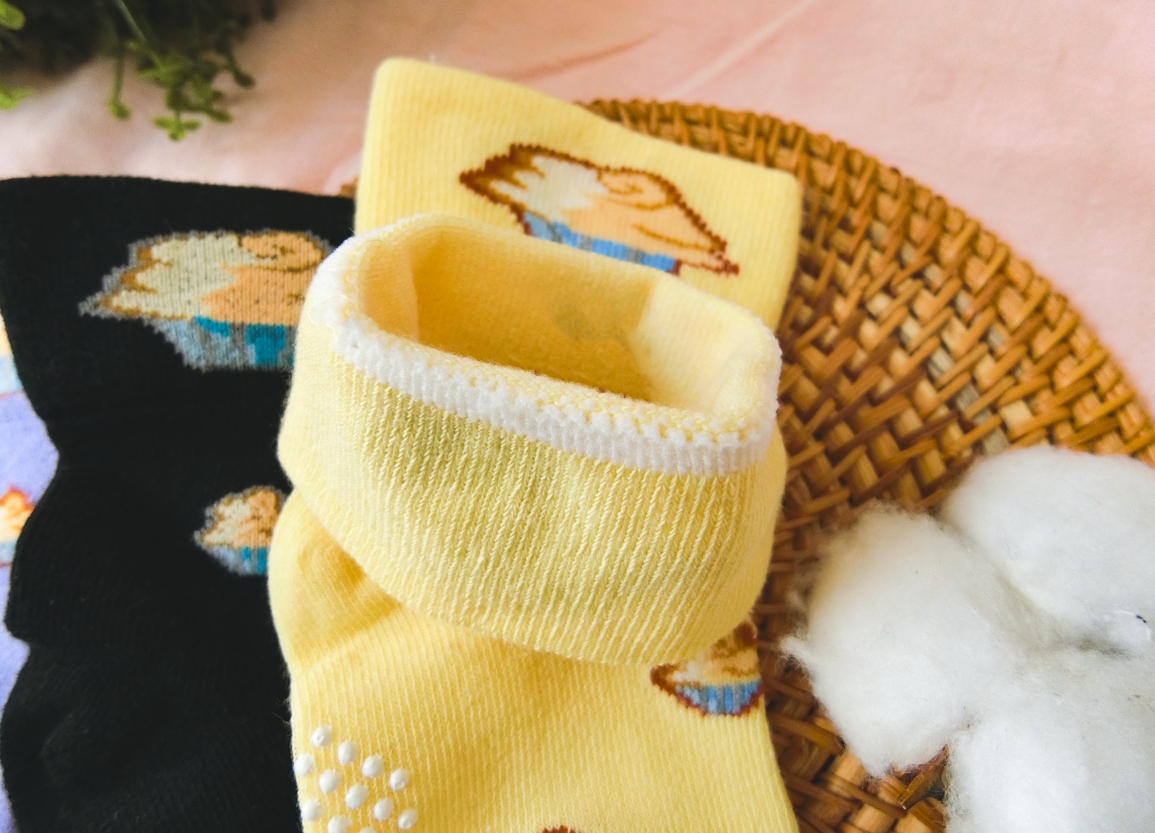 【凱美棉業】MIT台灣製 純棉寬口止滑童襪 (兒童版3-6歲) -綜合款