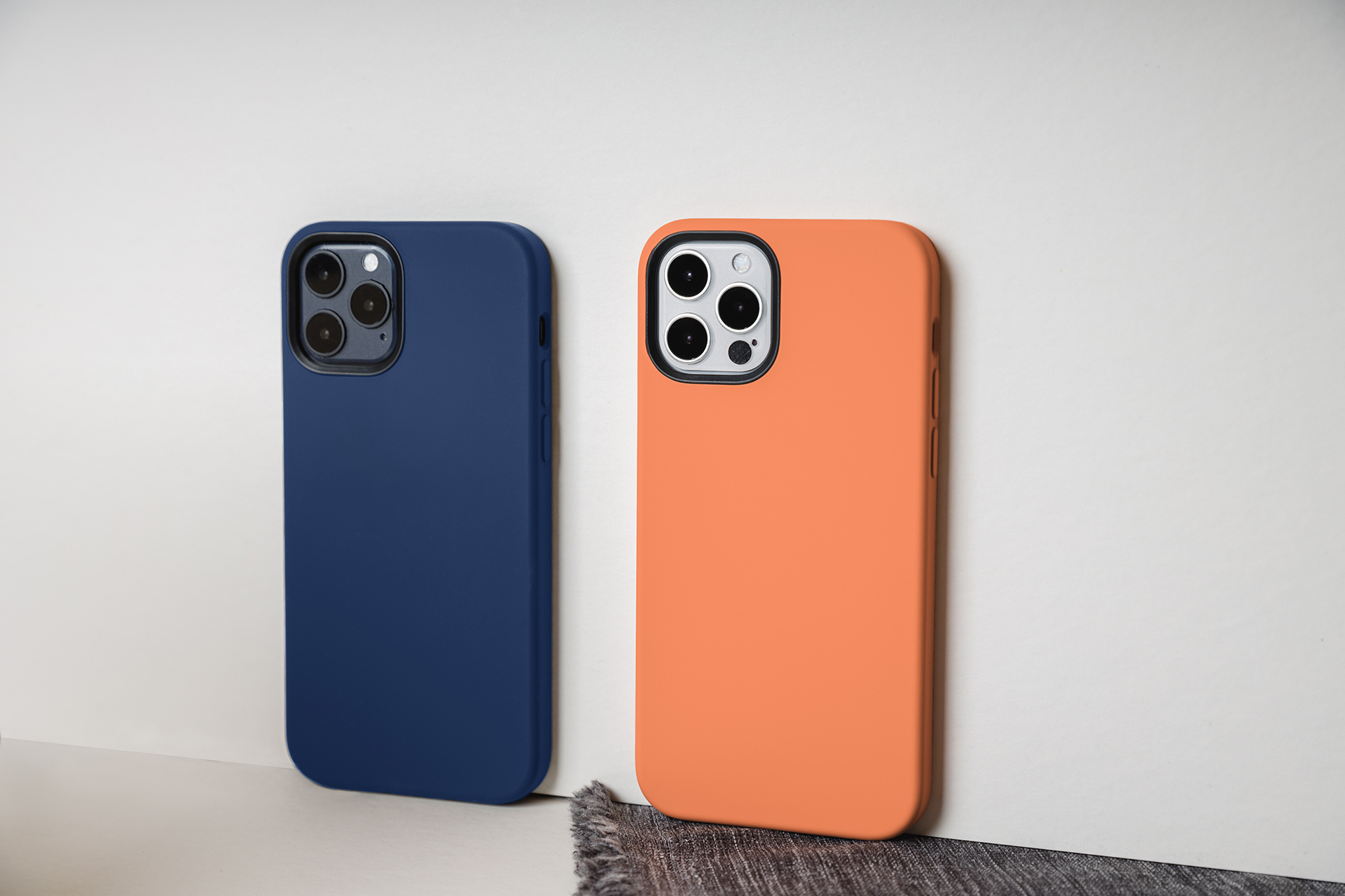 SwitchEasy Magskin iPhone 12/12 Pro 6.1吋