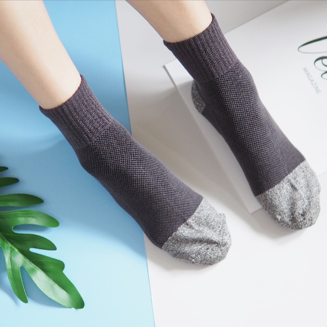 【凱美棉業】MIT台灣製三效合一科技消臭襪  二分之一型 (21-28CM)