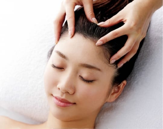 5个按摩头,人体工学设计,好拿好握,模仿专业按摩师,轻松感受头部按摩