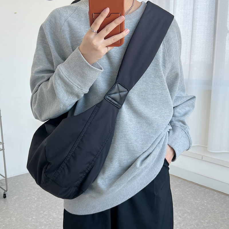 雙拉鍊大容量餃子斜背包