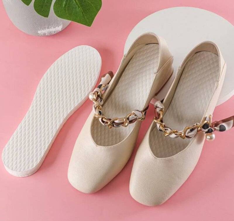 透氣木漿一次性柔軟鞋墊 讓腳乾爽一整天 取代悶熱襪子 免洗鞋墊 拋棄式鞋墊