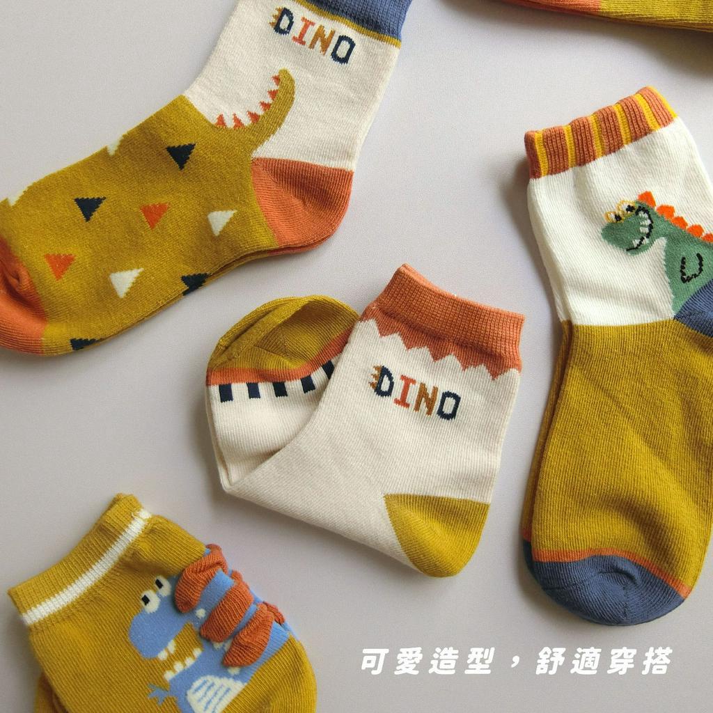 【凱美棉業】MIT台灣製純棉舒適造型大童襪 恐龍款 (14-22cm)