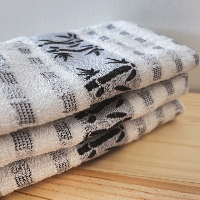 【凱美棉業】MIT台灣製 24兩頂級 精梳棉 抗菌除臭純棉竹炭毛巾