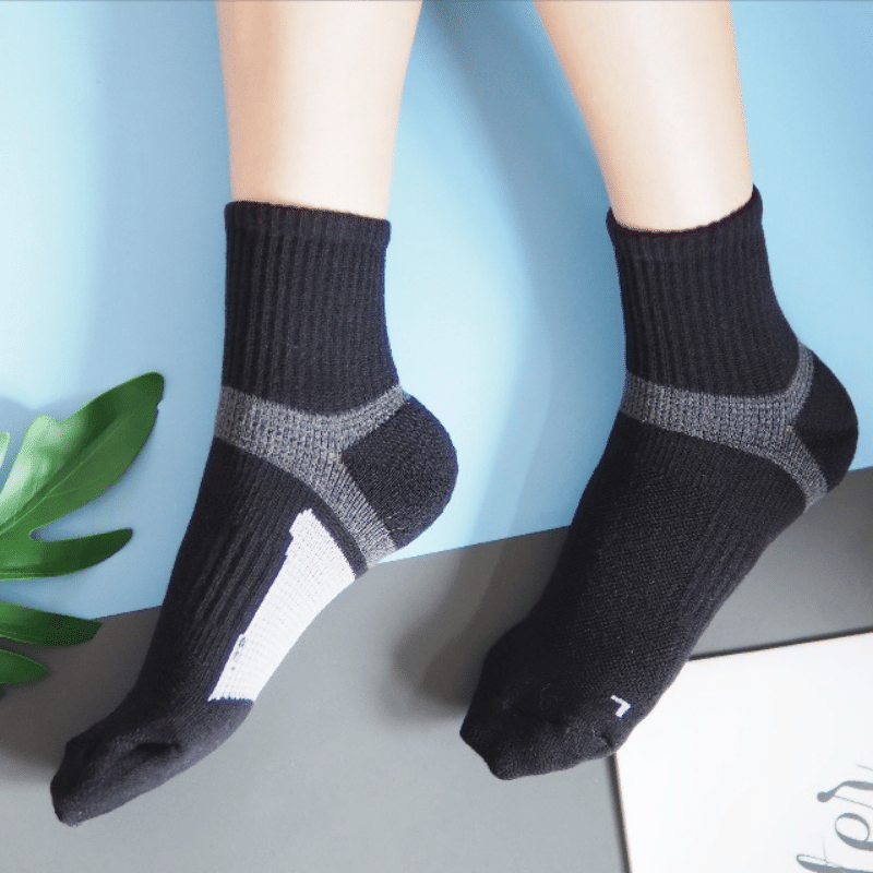 【凱美棉業】MIT台灣製足弓全面保護運動機能襪 (20-24cm)