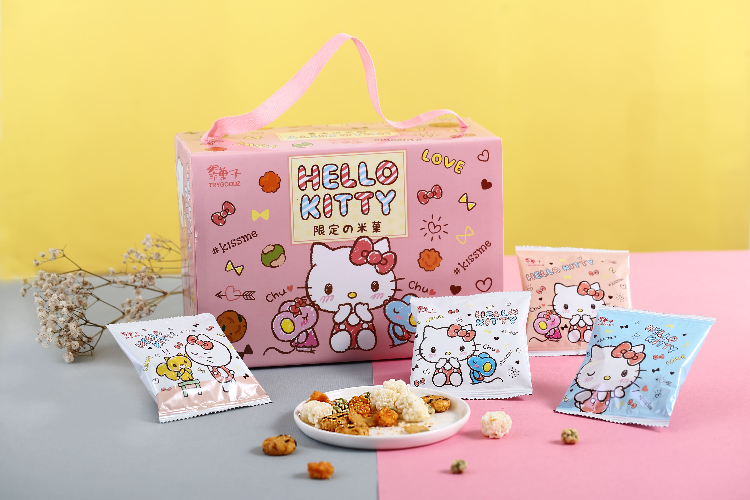 【翠菓子】Hello Kitty 綜合米菓禮盒✦ (15gX15包/盒)x2盒