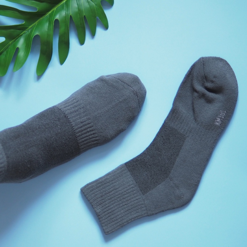【凱美棉業】MIT台灣製高品質純棉透氣運動氣墊襪 運動襪 機能襪 3色